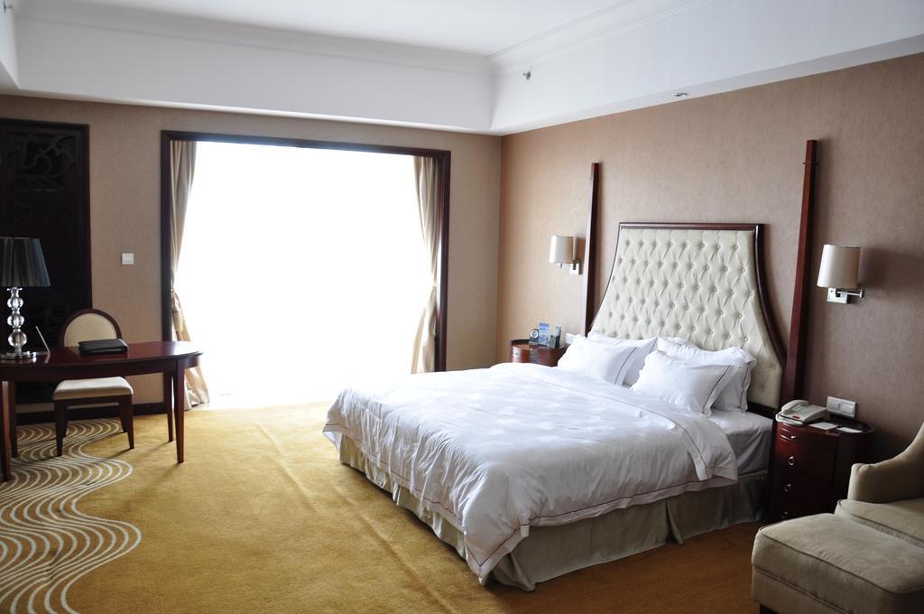 חואנגשאן Country Garden Phoenix Hotel מראה חיצוני תמונה