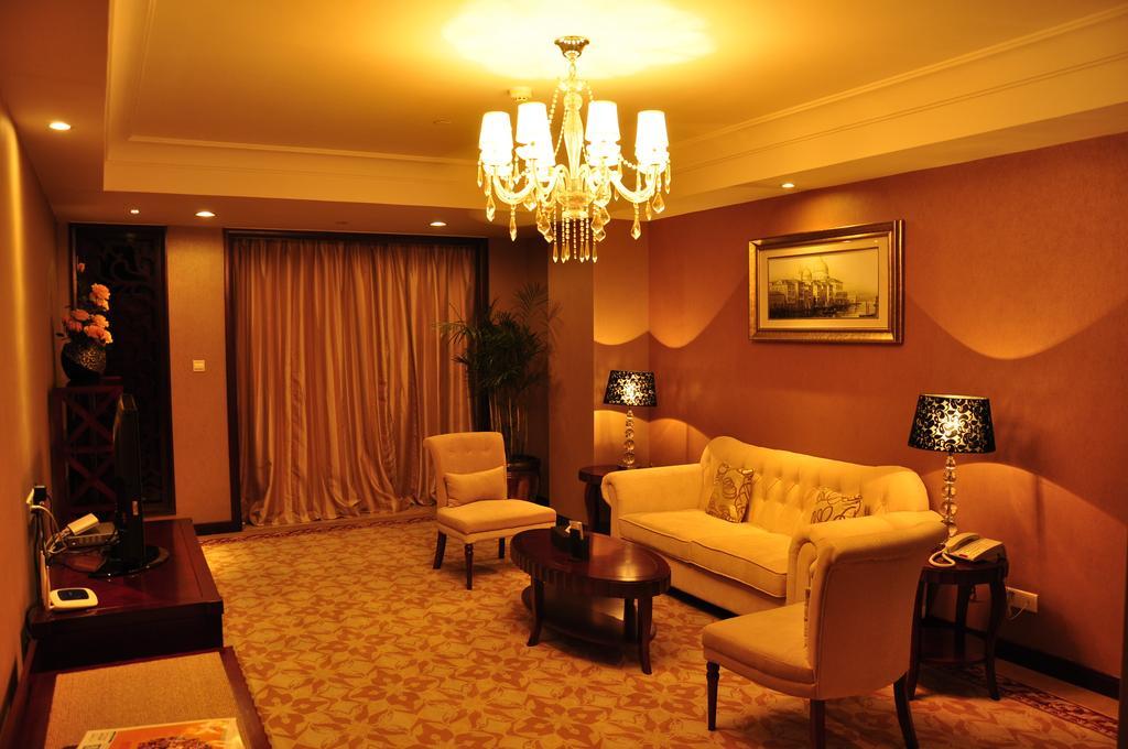 חואנגשאן Country Garden Phoenix Hotel מראה חיצוני תמונה
